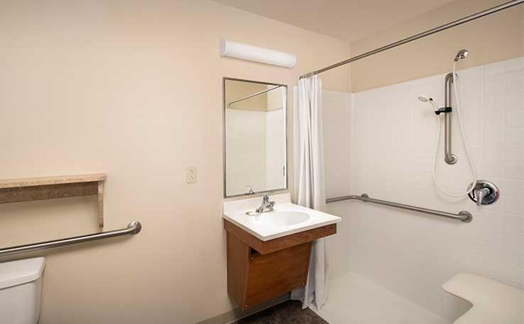 Popular attractions Area Nearby Property